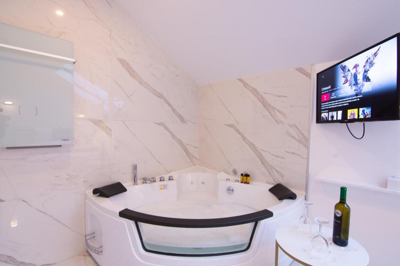 בלגרד Lumiere Luxe Suites מראה חיצוני תמונה