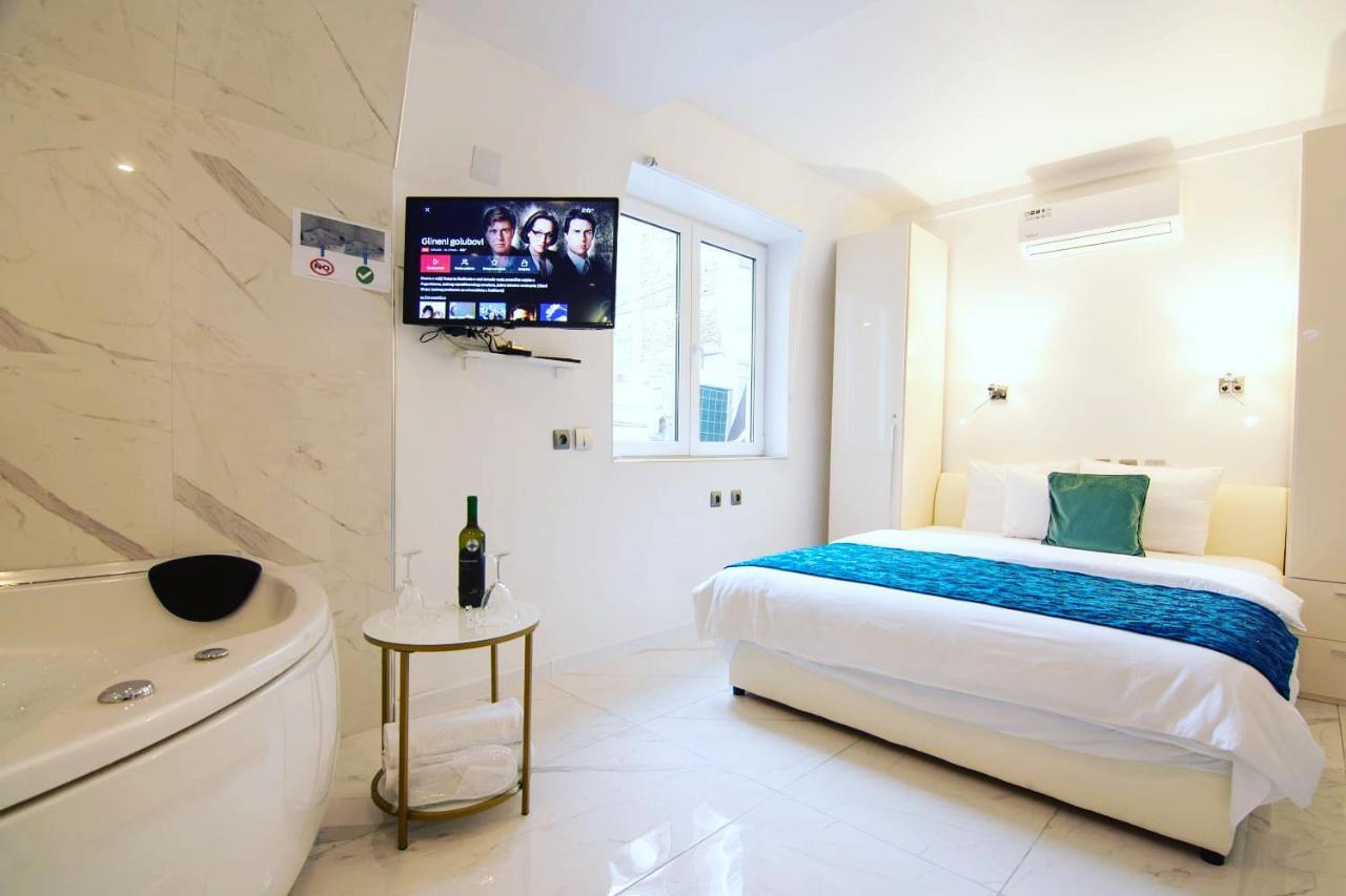 בלגרד Lumiere Luxe Suites מראה חיצוני תמונה