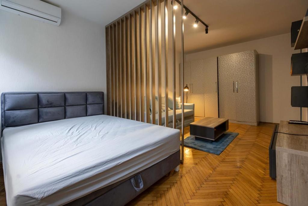 בלגרד Lumiere Luxe Suites מראה חיצוני תמונה